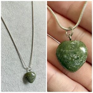 Green Agate Smooth Puffed Heart Stone Pendant Necklace